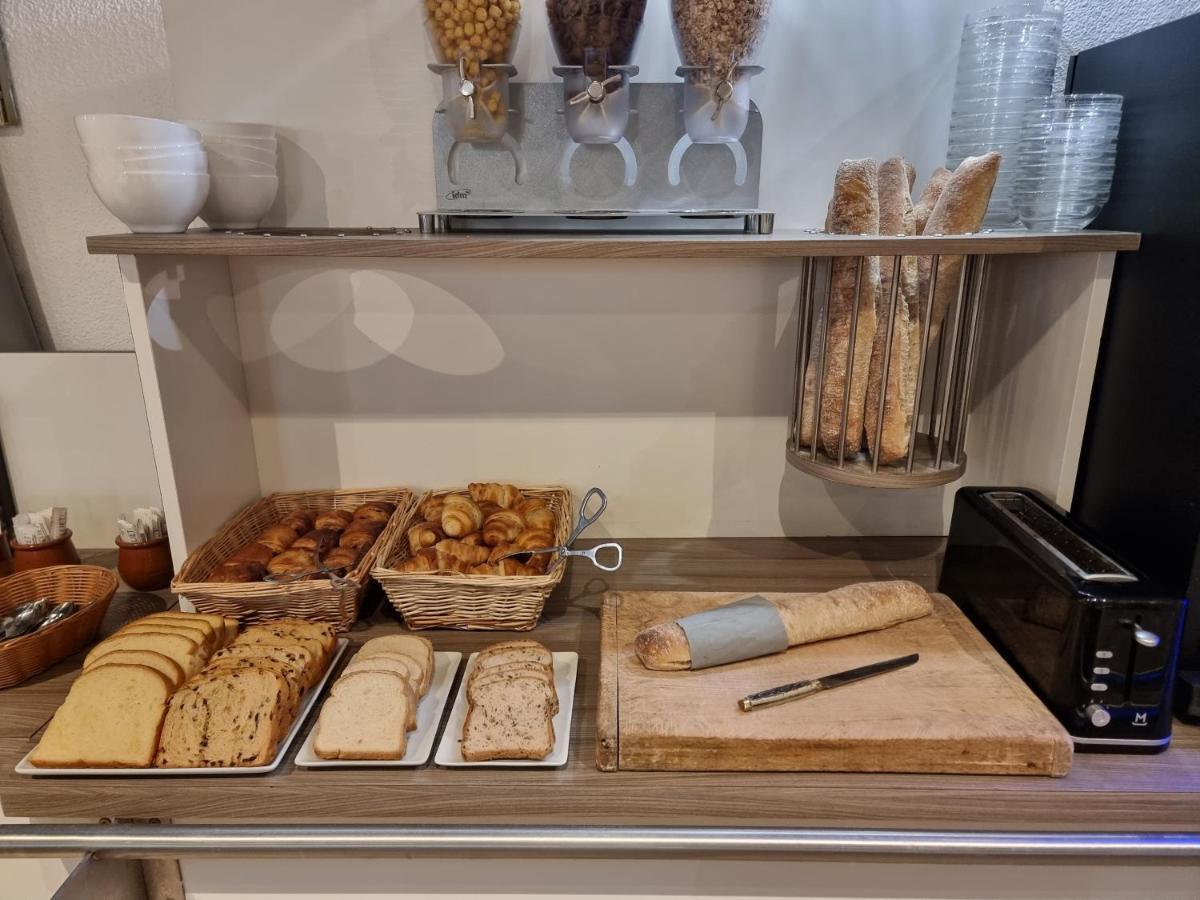 Hotel Restaurant Le Relais - Pau Nord 롱 외부 사진