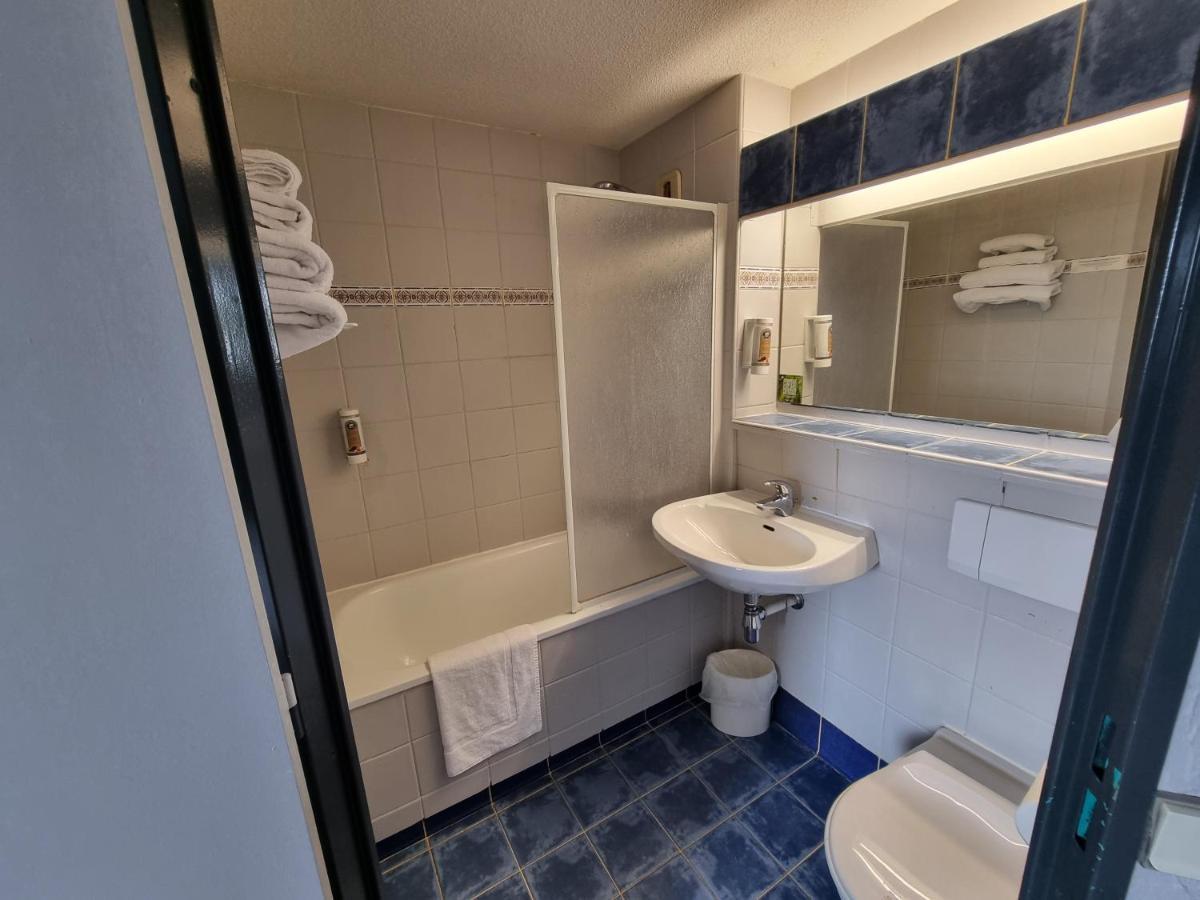 Hotel Restaurant Le Relais - Pau Nord 롱 외부 사진